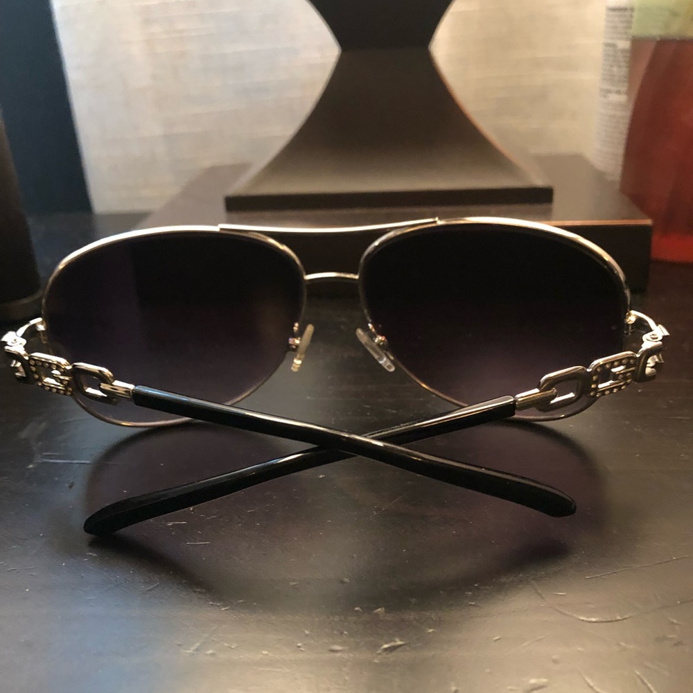GUESS Sunglasses with original case - Picture 3 of 4